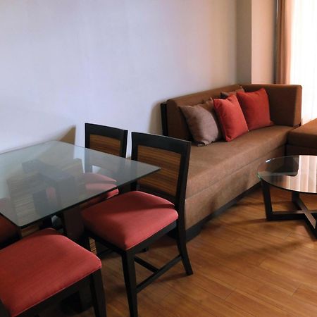 Soleste Suites Quezon City Eksteriør billede