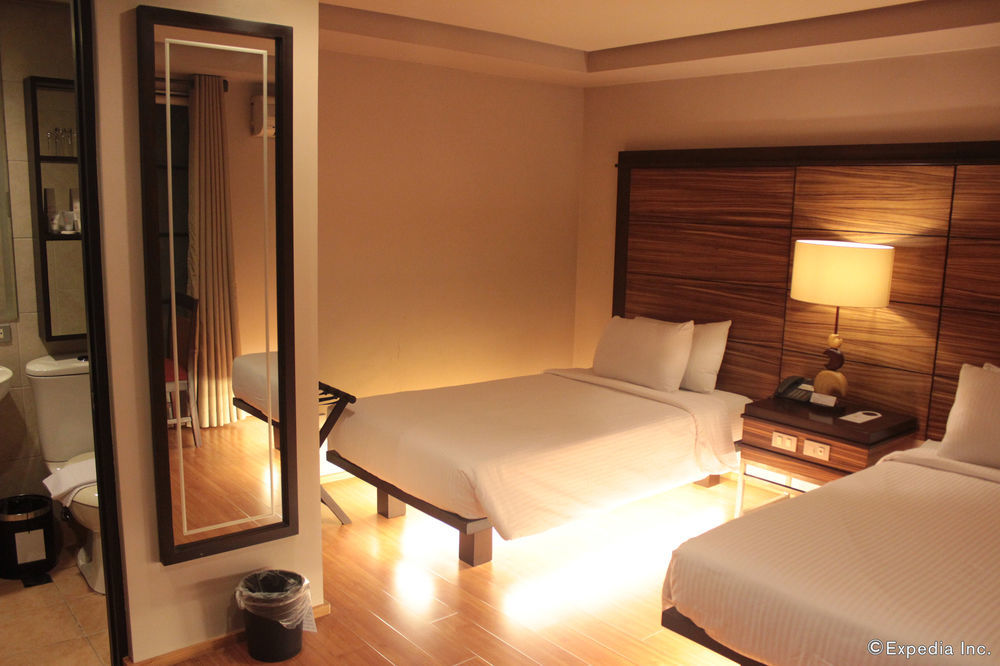Soleste Suites Quezon City Eksteriør billede