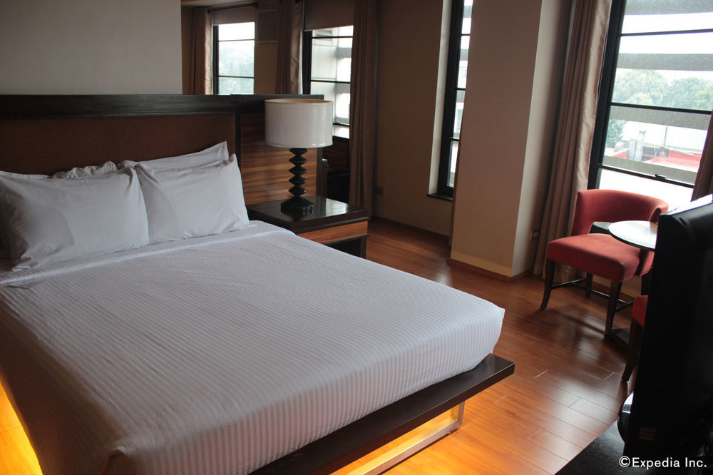 Soleste Suites Quezon City Eksteriør billede