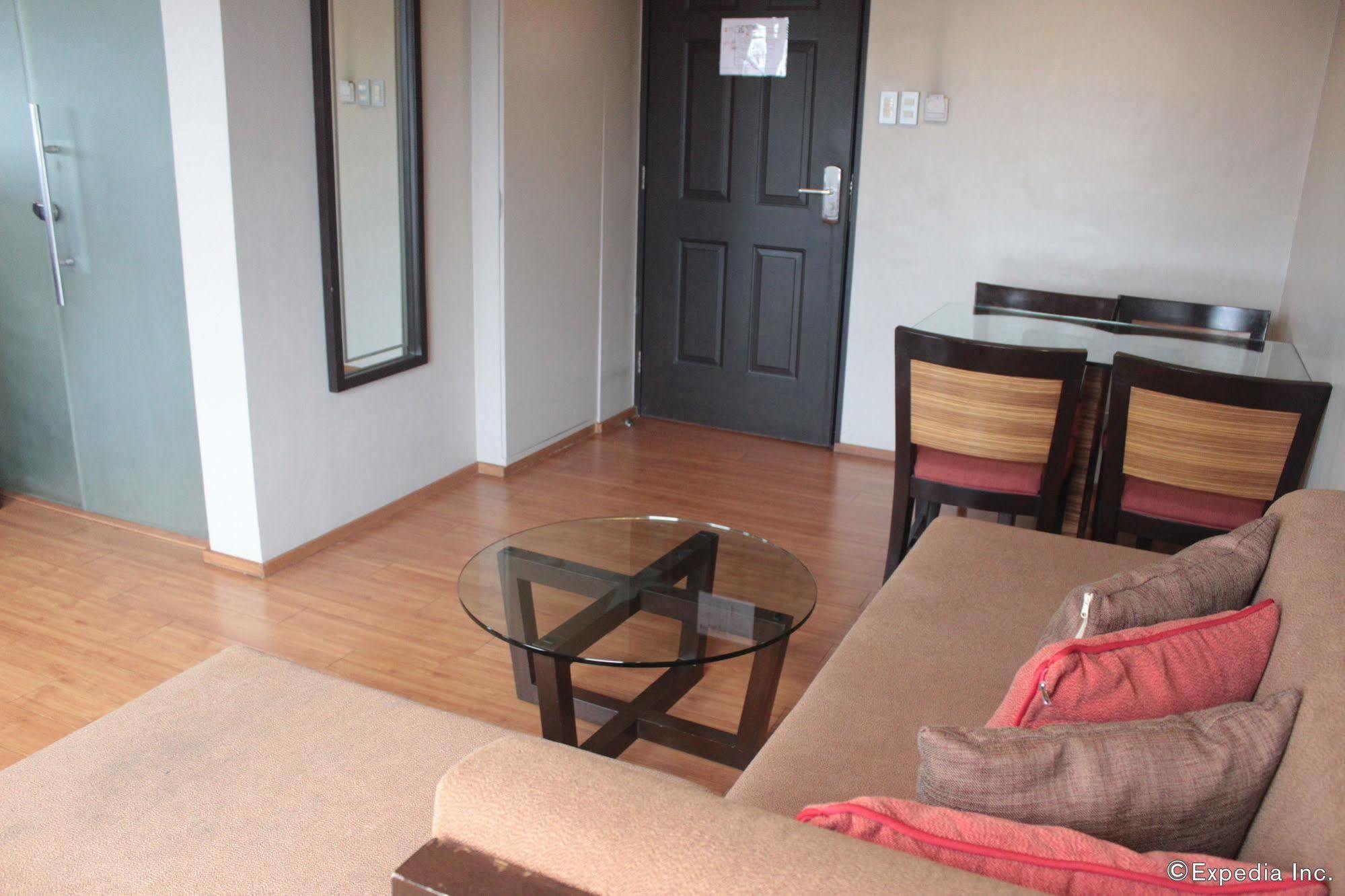 Soleste Suites Quezon City Eksteriør billede